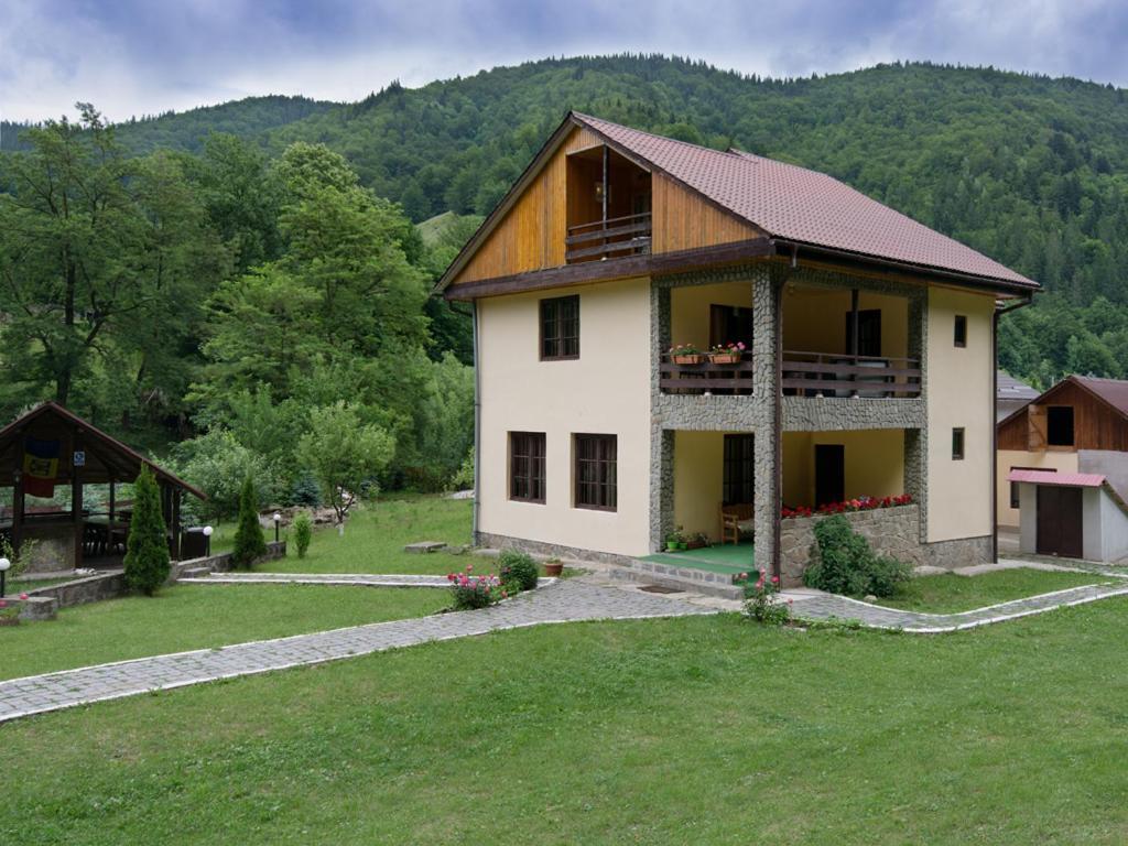Pensiunea Bobu Hotel Izvoru Muntelui Exterior foto